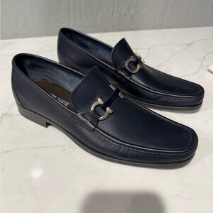 Men's Navy Ferragamo Loafers - BRAND NEW